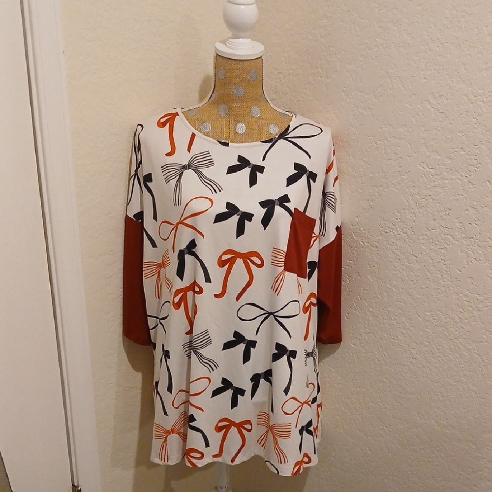 ON HOLD DO NOT BUY NUGGLES Mae Top